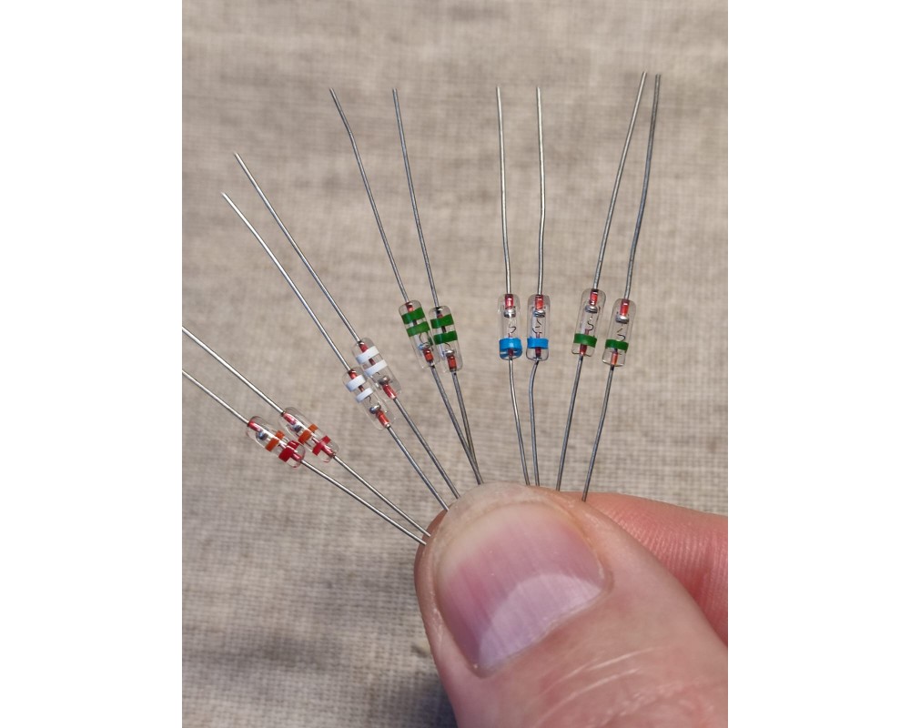 D9 assorted B,V,G,D,E,J,K,L,i  Kit 90 pcs. Diode Germanium